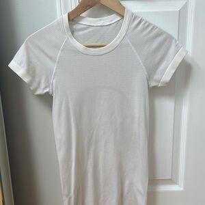 lululemon athletica White Short Sleeve Tee